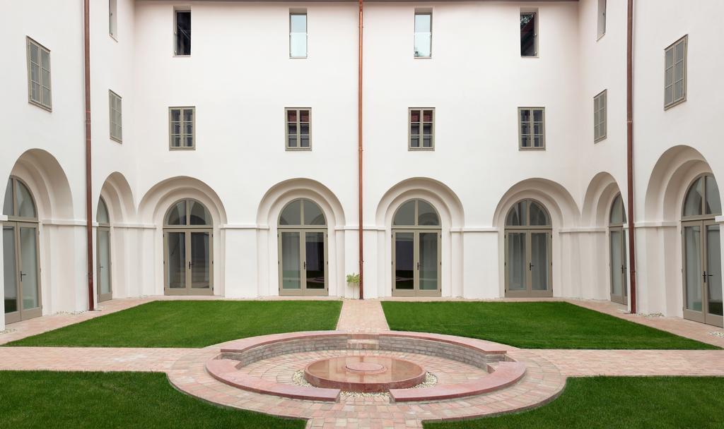 Hotel Monastery